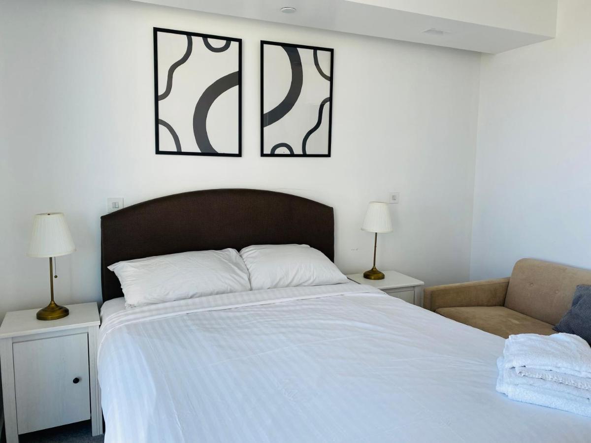 Off 12 Apartment ลอนดอน ภายนอก รูปภาพ